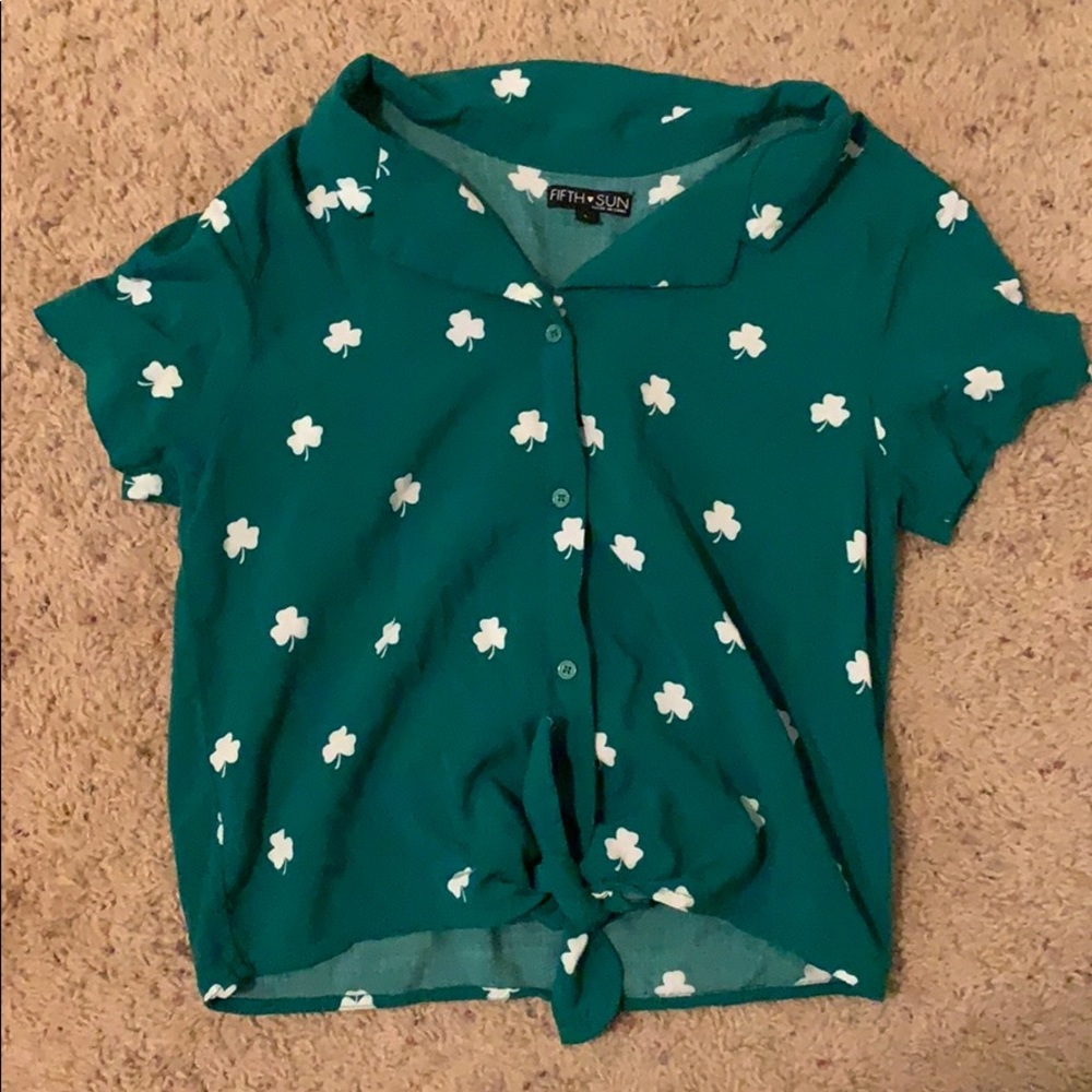 St Patrick’s day collard crop top